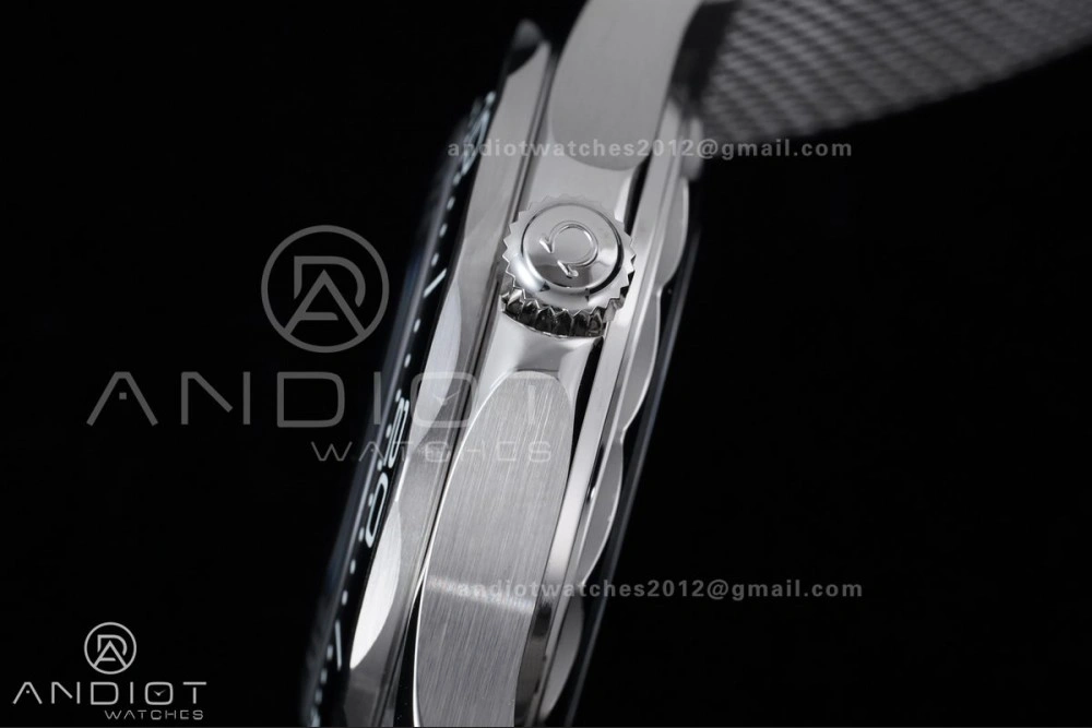2025 New Seamaster 300 VSF 1:1 Best Edition Black Dial on SS Mesh Bracelet SA TimelessDesign 19
