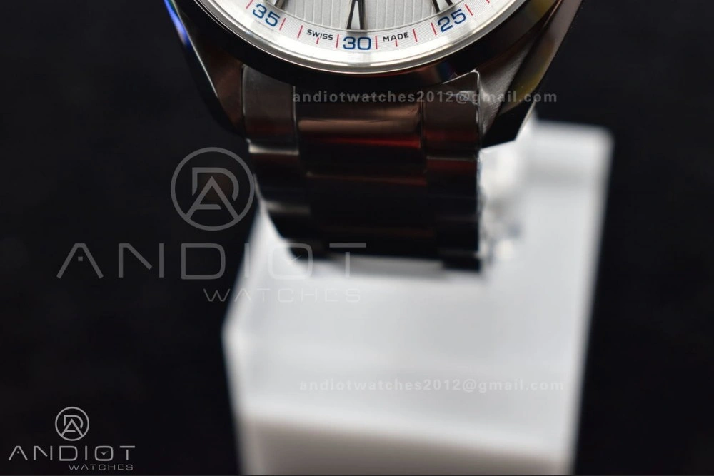 Aqua Terra 150M SS VSF 1:1 Best Edition White Dial On SS Bracelet A Comfortable 16