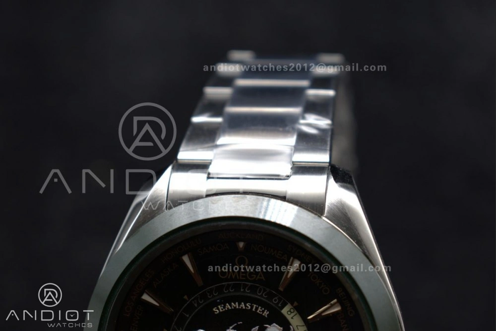 FashionForward Aqua Terra GMT Worldtimer 43mm Green Ceramic VSF 1:1 Best Edition on SS Bracelet A8938 Super Clone 6