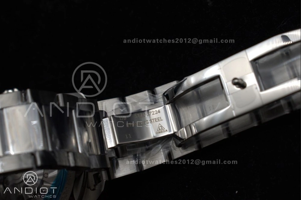 FashionForward Aqua Terra GMT Worldtimer 43mm Green Ceramic VSF 1:1 Best Edition on SS Bracelet A8938 Super Clone 6