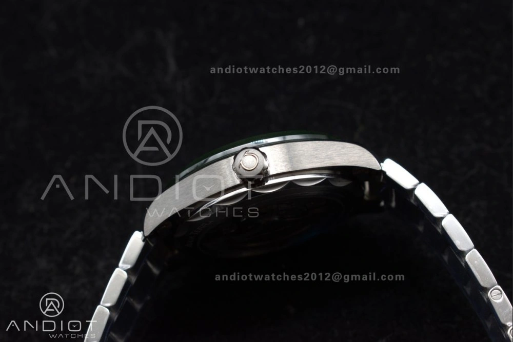 FashionForward Aqua Terra GMT Worldtimer 43mm Green Ceramic VSF 1:1 Best Edition on SS Bracelet A8938 Super Clone 6