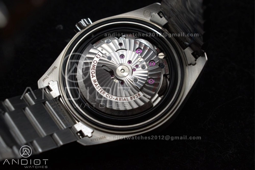 FashionForward Aqua Terra GMT Worldtimer 43mm Green Ceramic VSF 1:1 Best Edition on SS Bracelet A8938 Super Clone 6