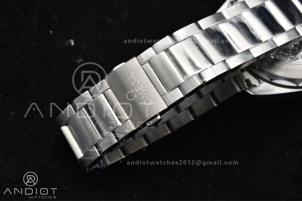 Aqua Terra GMT Worldtimer 43mm VSF 1:1 Best Edition Summer Blue Dial On Stainless Bracelet A8938 Super Clone Vibrant 26