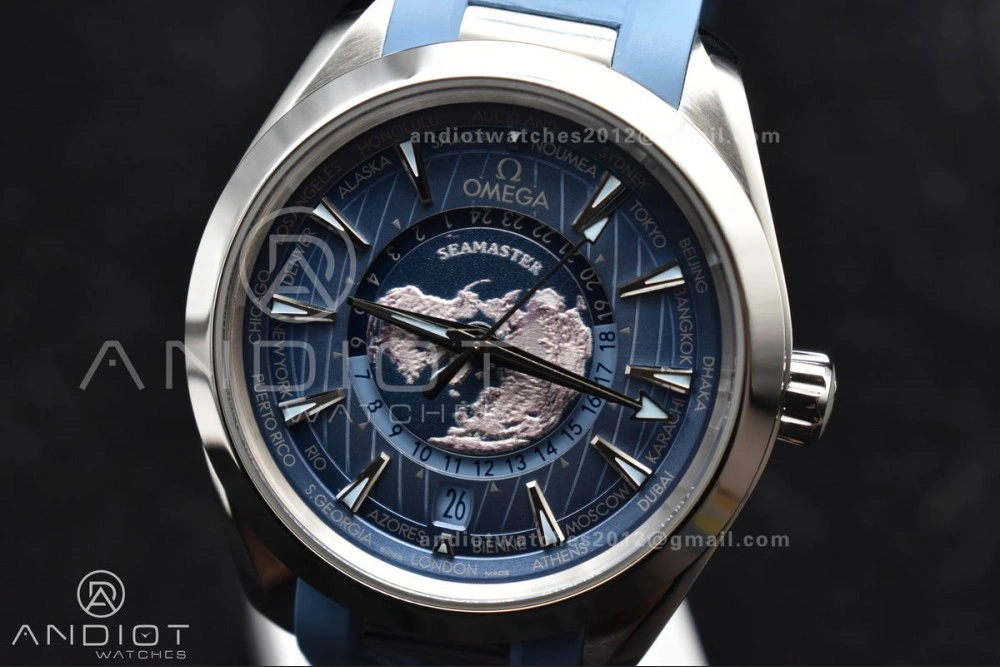 Aqua Terra GMT Worldtimer 43mm VSF 1:1 Best Edition Summer Blue Dial on Blue Rubber Strap A8938 Super Clone Comfortable 511