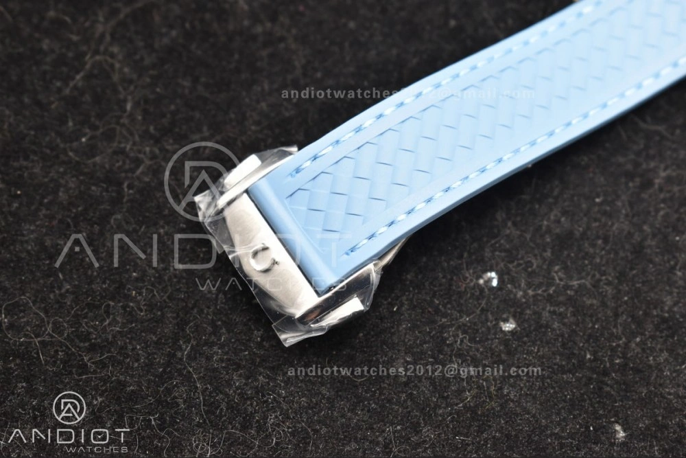 Aqua Terra GMT Worldtimer 43mm VSF 1:1 Best Edition Summer Blue Dial on Blue Rubber Strap A8938 Super Clone Comfortable 511