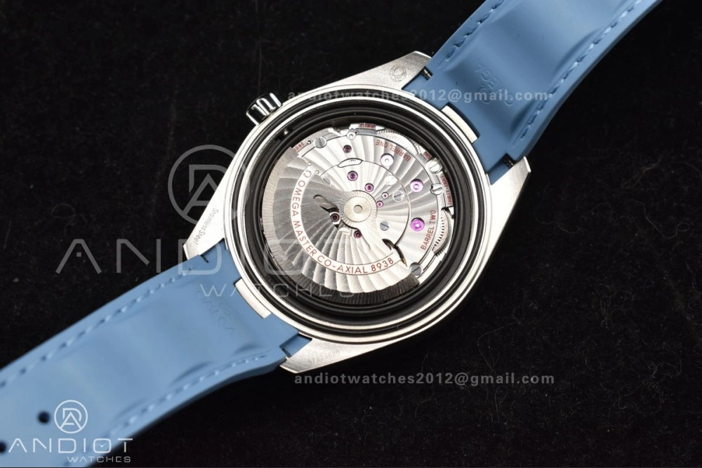 Aqua Terra GMT Worldtimer 43mm VSF 1:1 Best Edition Summer Blue Dial on Blue Rubber Strap A8938 Super Clone Comfortable 511