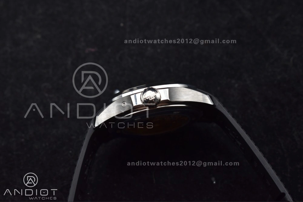 Aquanaut 5164A SS GRF Best Edition Gray Dial on Black Rubber Strap A324 V Affordable 383