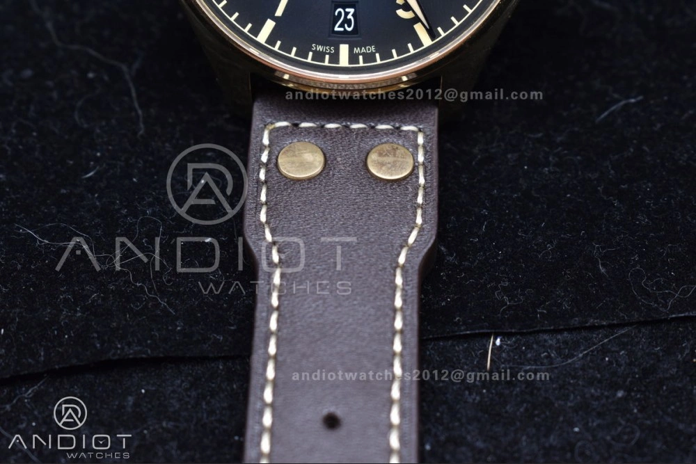Big Pilot IW501005 Real Bronze ZF 1:1 Best Edition Black Dial on Brown Leather Strap A Minimalist 519