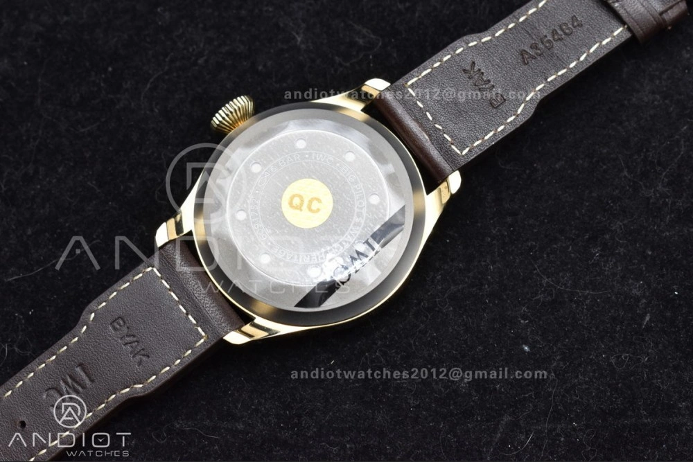 Big Pilot IW501005 Real Bronze ZF 1:1 Best Edition Black Dial on Brown Leather Strap A Minimalist 519