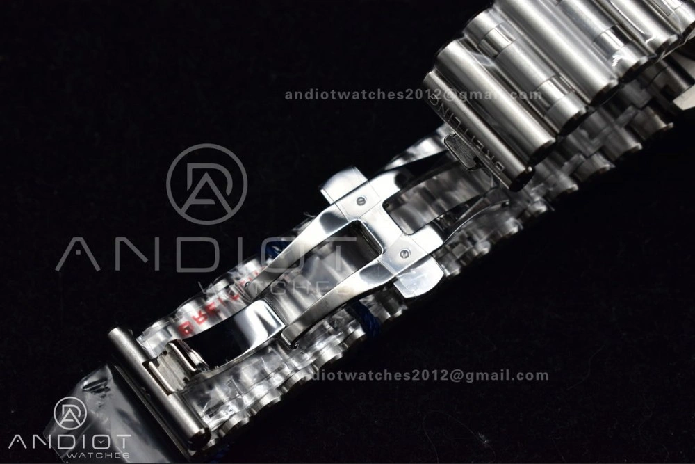 Chronomat B01 42mm SS BLSF 1:1 Best Edition Black Dial on SS Bracelet A Snug 167