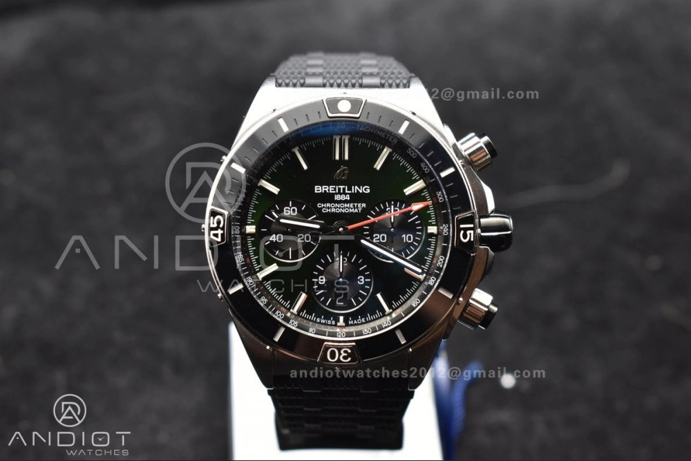 Bright Chronomat B01 44mm SS BLSF 1:1 Best Edition Green Dial On Robber Bracelet A 171