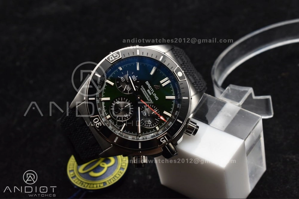Bright Chronomat B01 44mm SS BLSF 1:1 Best Edition Green Dial On Robber Bracelet A 171