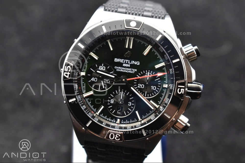 Bright Chronomat B01 44mm SS BLSF 1:1 Best Edition Green Dial On Robber Bracelet A 171