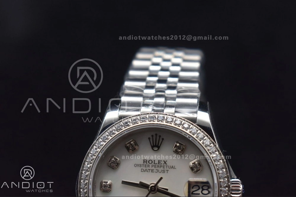 DateJust 31 Ladies 278289 WF 316L Steel White Dial Fluted Bezel On President Syle Bracelet Seasonal 408