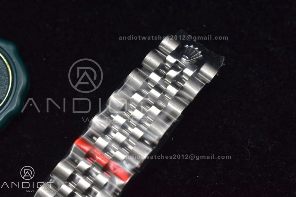 DateJust 31 Ladies 278289 WF 316L Steel White Dial Fluted Bezel On President Syle Bracelet Seasonal 408