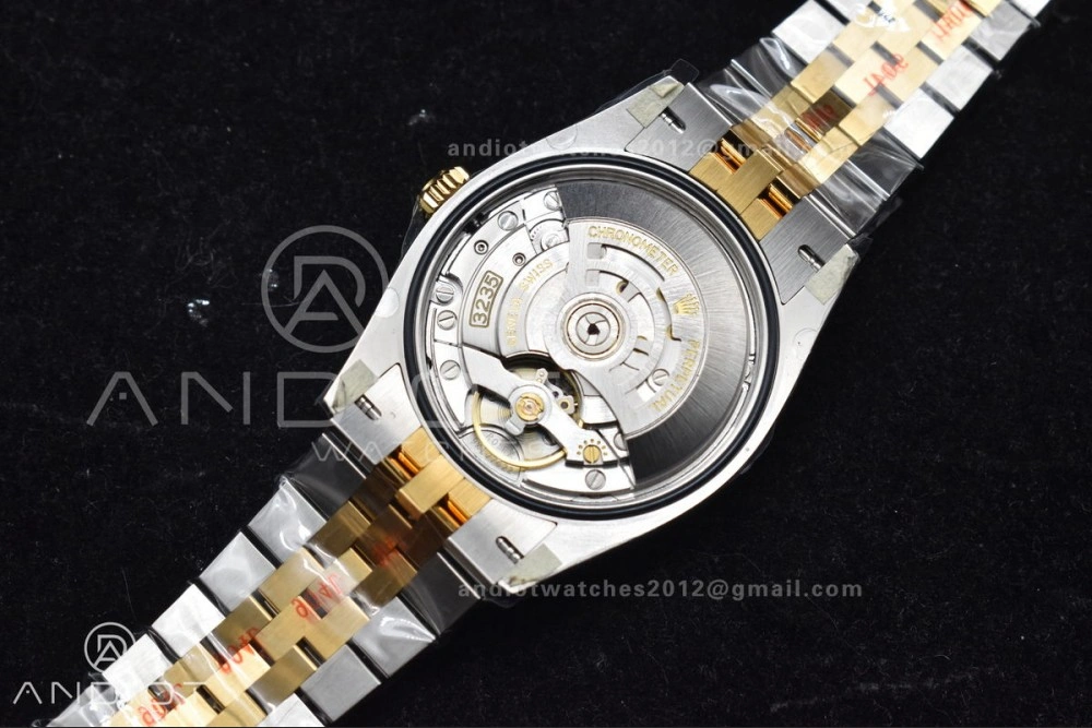 RelaxedFit DateJust 36 126233 Clean 1:1 Best Edition 904L Steel Black Diamonds Dial on SS YG Jubilee Bracelet VR 556