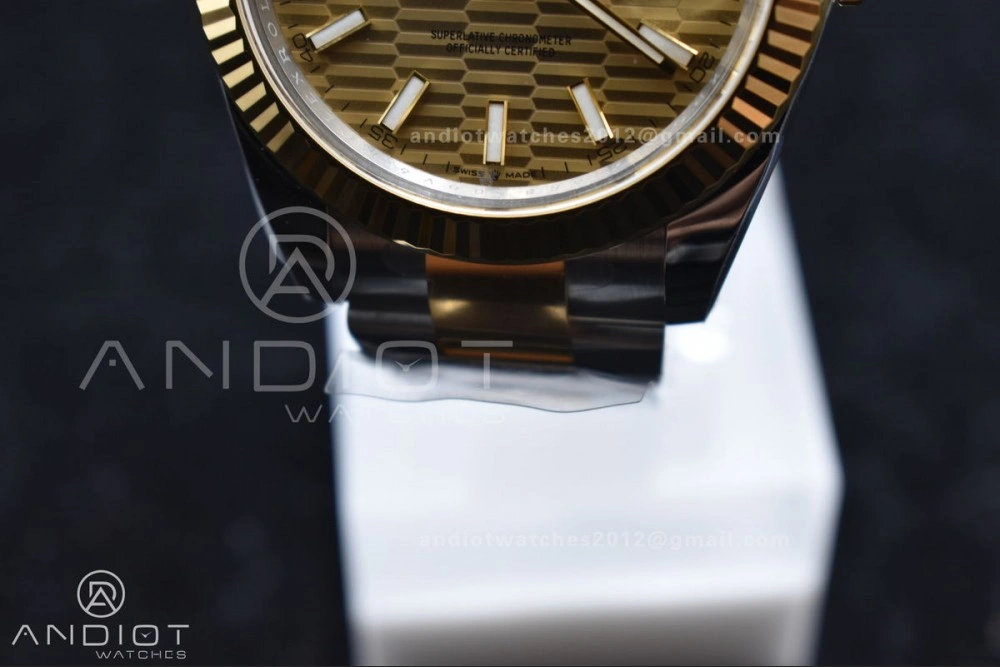 Sleek DateJust 41 126333 Clean 1:1 Best Edition 904L Steel YG Textured Dial on SS YG Oyster Bracelet VR 608
