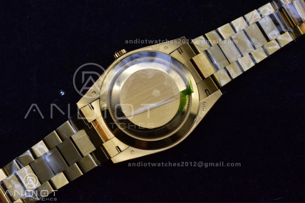 HighQuality Day Date 40 YG 228238 THBF 1:1 Best Edition Green Roman Dial on President Bracelet VR3255 (Gain Weight) 669