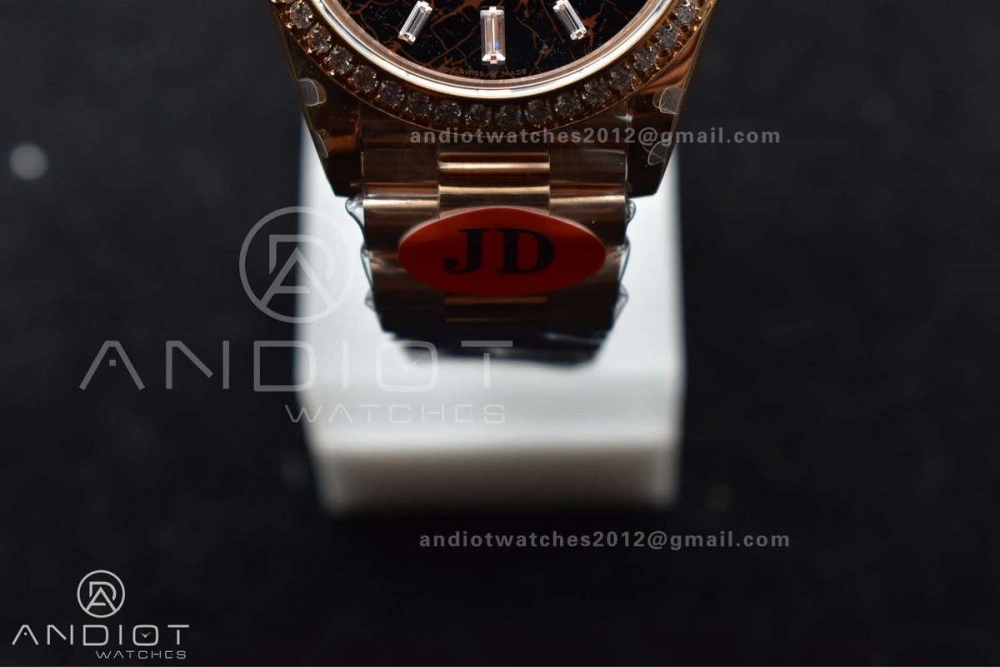 WellDesigned DayDate 40 RG JDF 904L Steel Meteorite Dial Crystal Markers On President Bracelet A 708