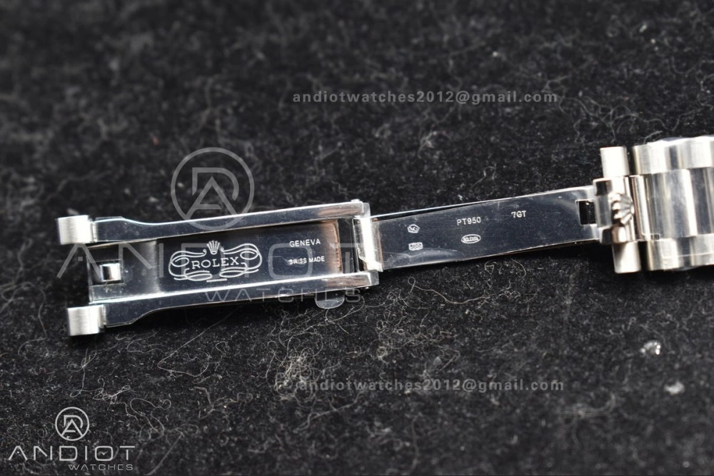 TimelessDesign DayDate 40 SS GSF Gain Weight Iced Blue Crystal Dial On President Bracelet A 720