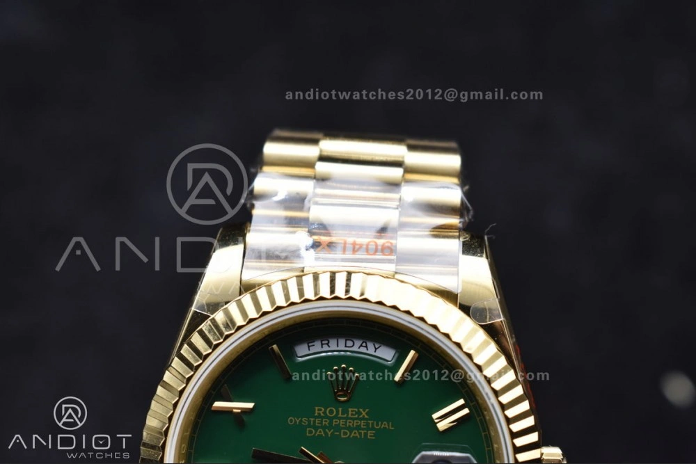 DayDate 40 YG GMF Gain Weight 904L Steel Green Dial Roman Markers on President Bracelet A3255 V WellDesigned 754
