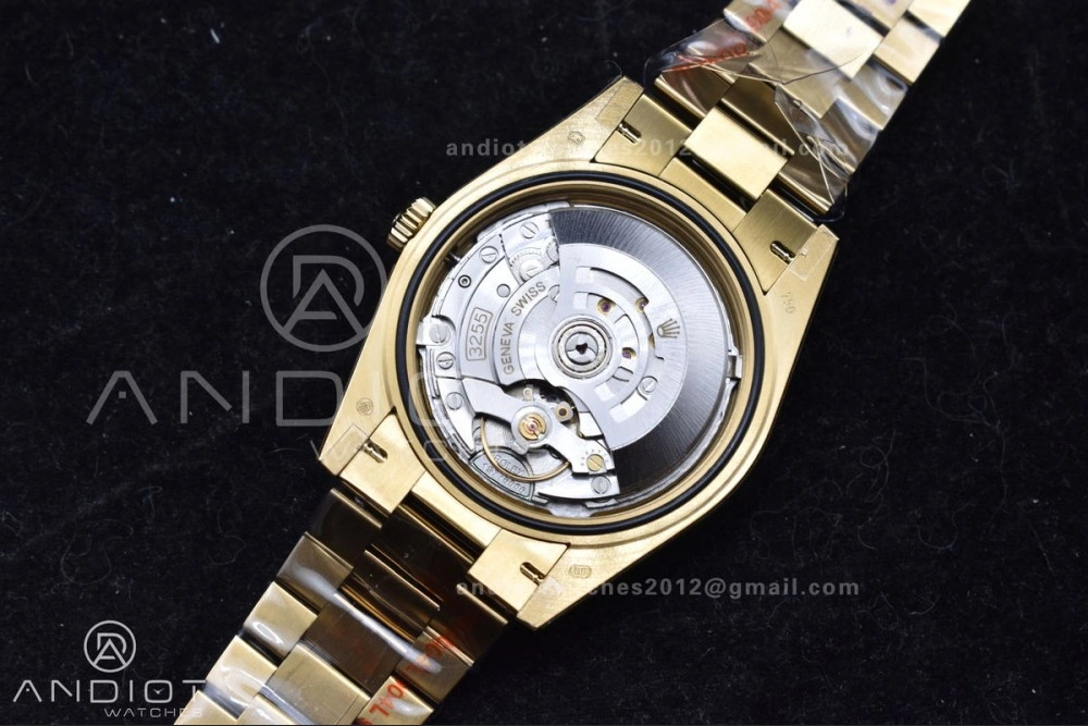 DayDate 40 YG GMF Gain Weight 904L Steel Green Dial Roman Markers on President Bracelet A3255 V WellDesigned 754