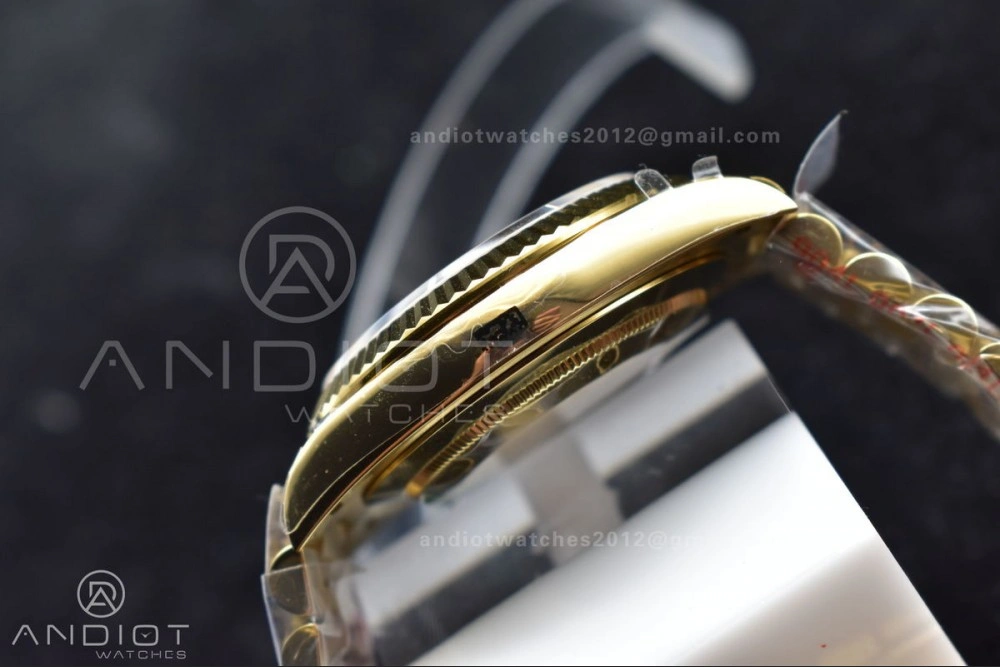 Breathable DayDate 40 YG GMF Plated 904L Steel Black Dial Crystal Markers On President Bracelet A2836 V 721