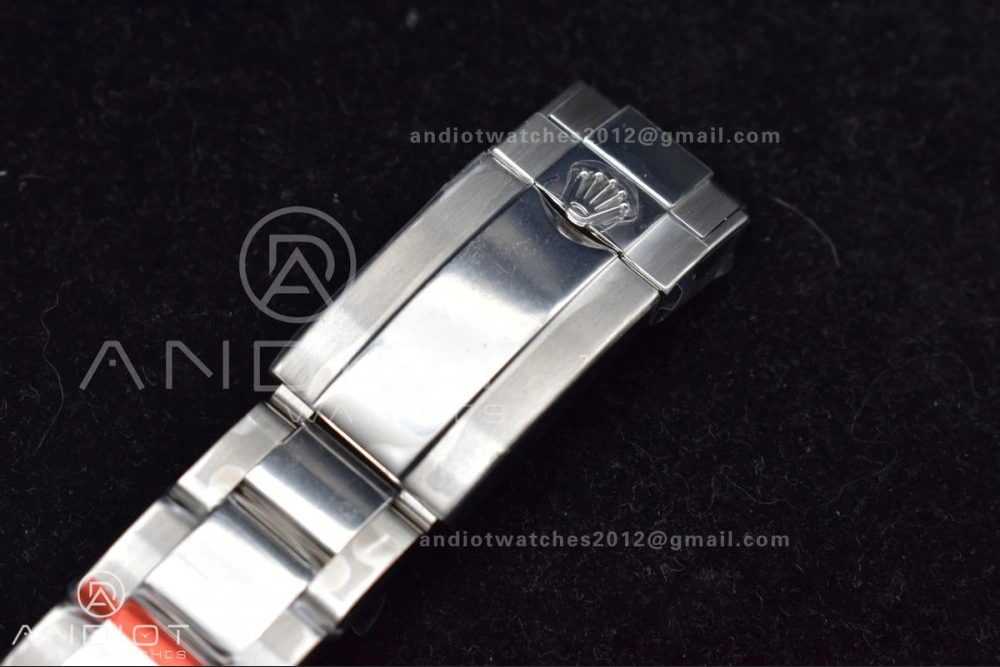 ZipUp Daytona 116506 QF 1:1 Best Edition Ice Blue Dial Crystal Markers on SS Bracelet SH4130 V3 (Gain Weight) 398