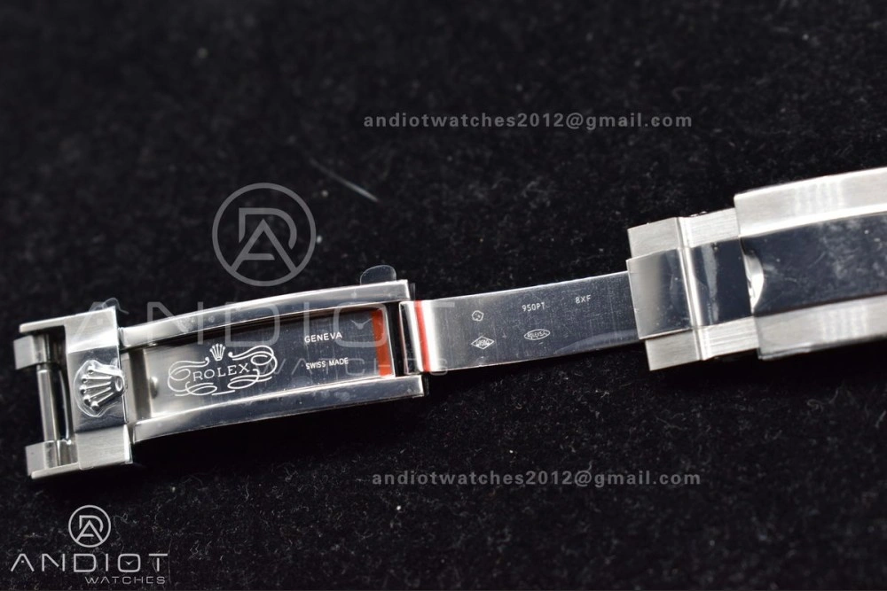 ZipUp Daytona 116506 QF 1:1 Best Edition Ice Blue Dial Crystal Markers on SS Bracelet SH4130 V3 (Gain Weight) 398