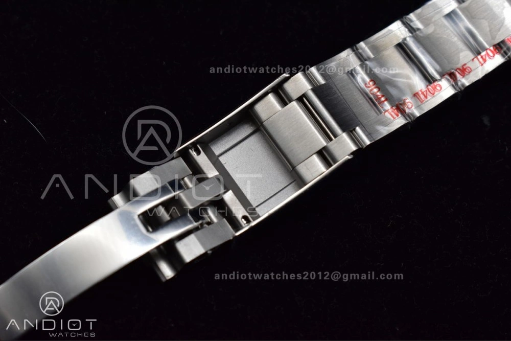 ZipUp Daytona 116506 QF 1:1 Best Edition Ice Blue Dial Crystal Markers on SS Bracelet SH4130 V3 (Gain Weight) 398