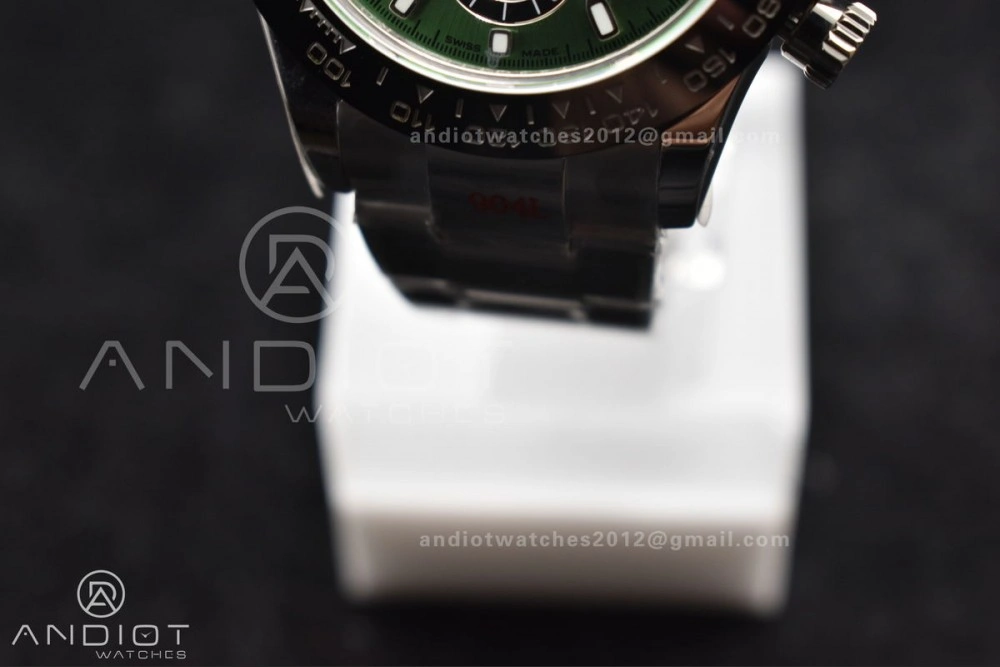 Sophisticated Daytona IPK 1:1 Best Edition 904L SS Case and Bracelet Green Dial Black Ceramic Bezel SA 817