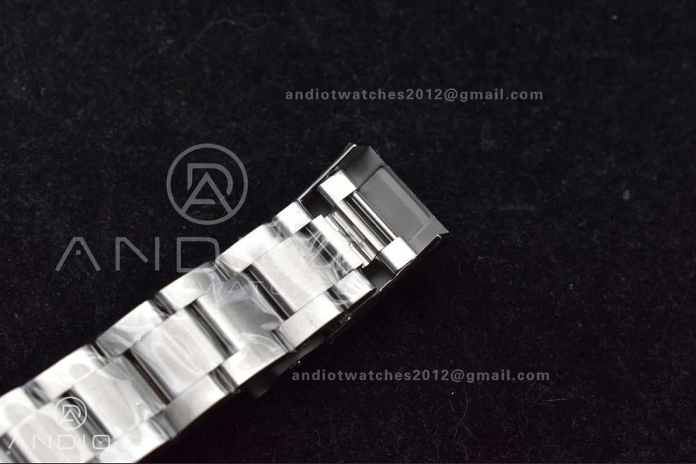 ComfortFit Explorer II 42mm 226570 904L SS Clean 1:1 Best Edition White Dial on Bracelet DD3285 CHS 845