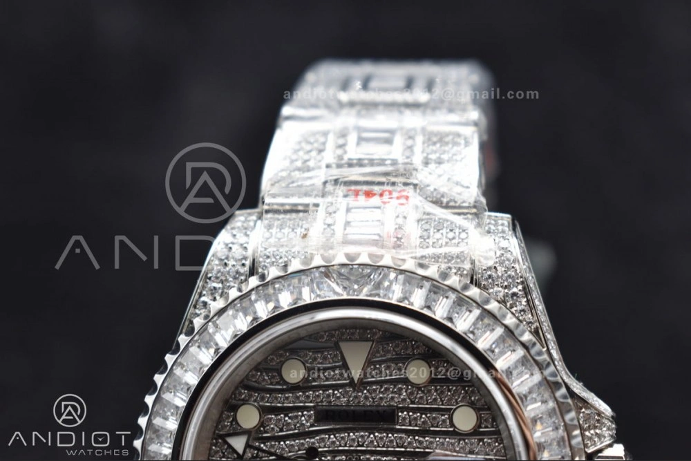 Sleek GMT 40mm Full Diamonds SS AMGF Best Edition Diamond Dial On Bracelet On VR 849