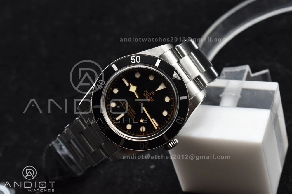 Heritage Black Bay 37mm SS ZF 1:1 Best Edition Black Dial on SS Bracelet A ModernLook 895