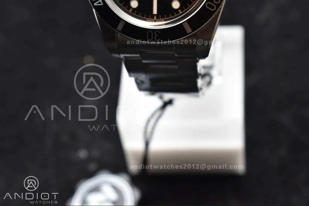 Heritage Black Bay 37mm SS ZF 1:1 Best Edition Black Dial on SS Bracelet A ModernLook 895