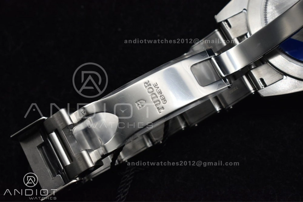 Heritage Black Bay 37mm SS ZF 1:1 Best Edition Black Dial on SS Bracelet A ModernLook 895