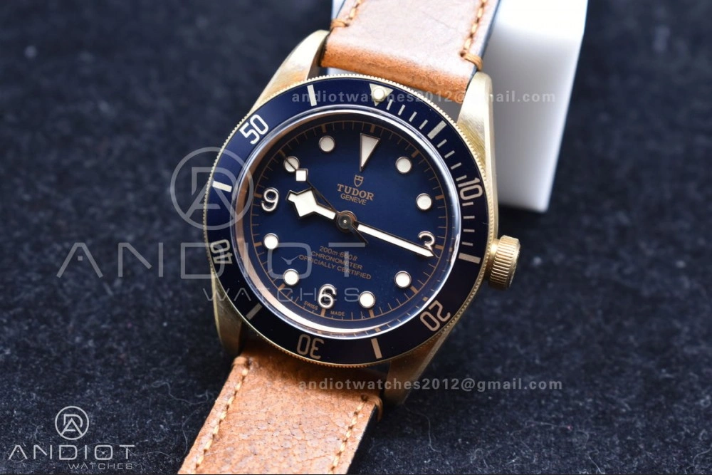 Heritage Black Bay Bronze Blue XF 1:1 Best Edition on Aged Brown Leather Strap A2824 V3 (Free Nato Strap) Trendsetting 1272