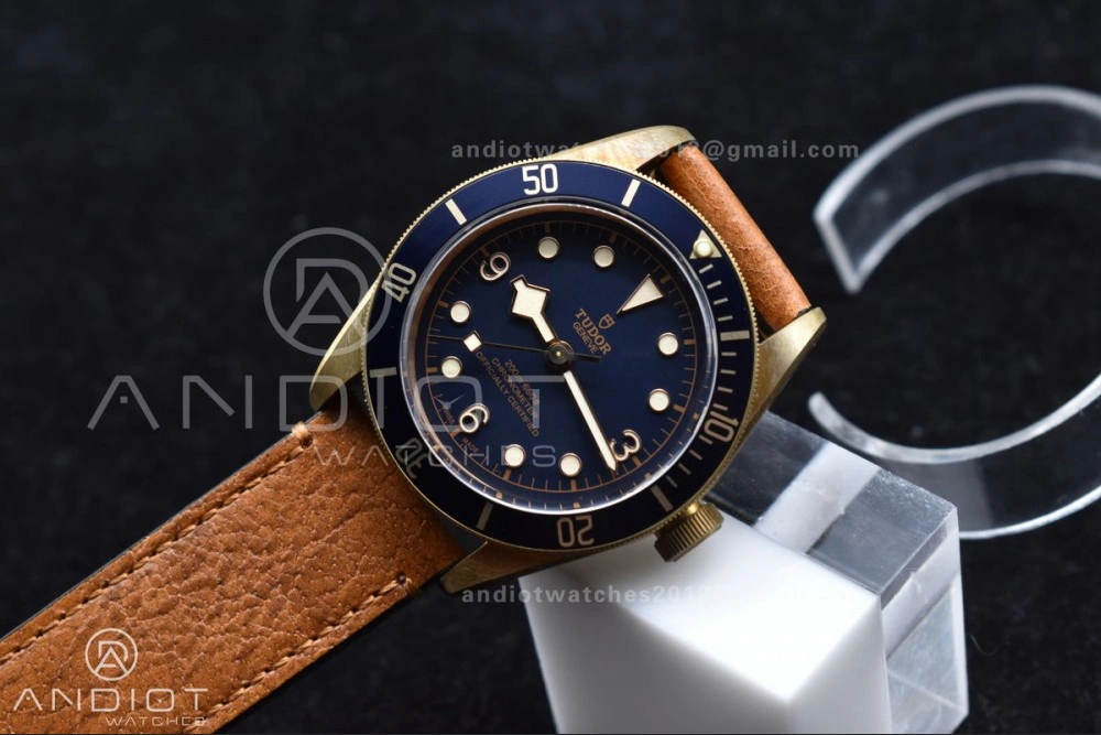 EasyCare Heritage Black Bay Bronze Blue XF 1:1 Best Edition on Aged Brown Leather Strap A2824 V3 (Free Nato Strap) 892