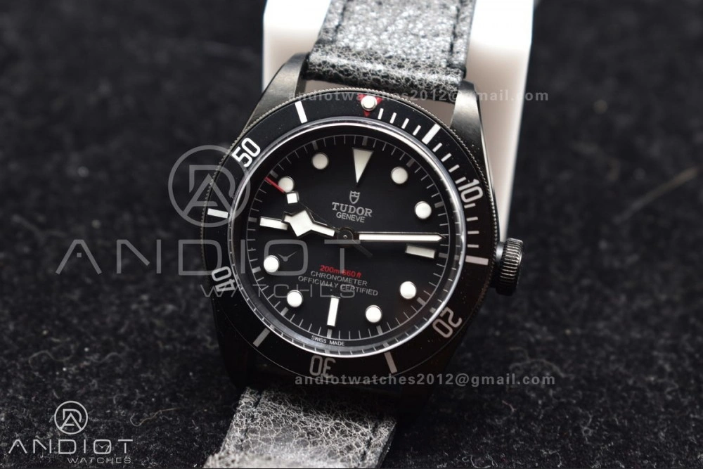 Fashionable Heritage Black Bay Dark DLC ZF 1:1 Best Edition Black Bezel on Distressed Leather Strap A2824 V 1254