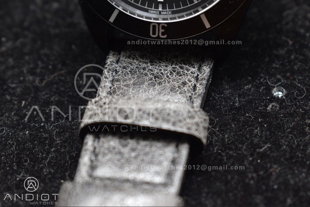 Heritage Black Bay Dark DLC ZF 1:1 Best Edition Black Bezel on Distressed Leather Strap A2824 V ComfortFit 425