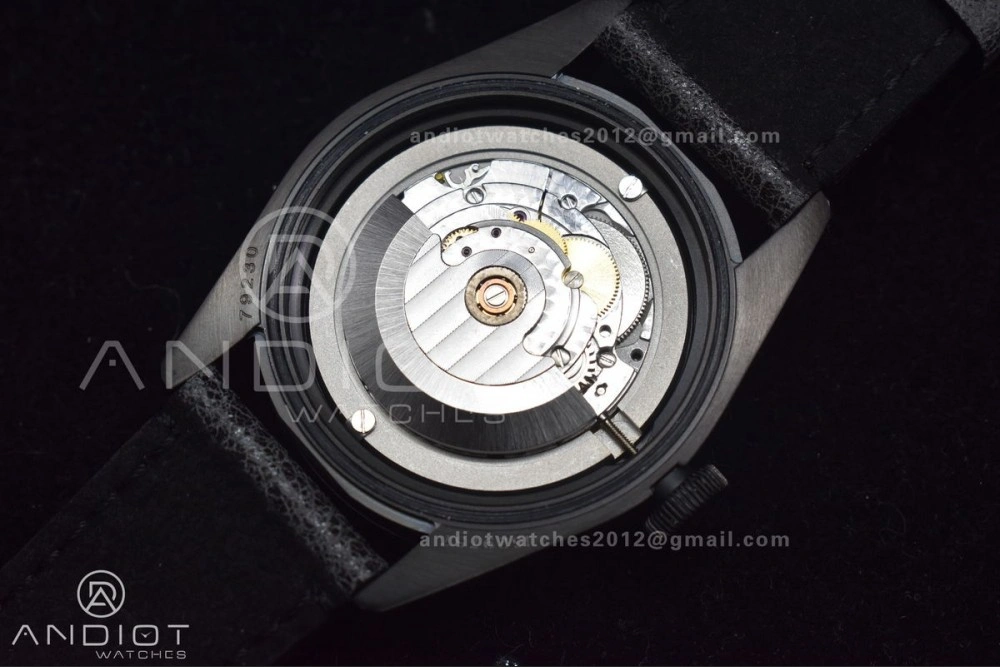 Heritage Black Bay Dark DLC ZF 1:1 Best Edition Black Bezel on Distressed Leather Strap A2824 V ComfortFit 425