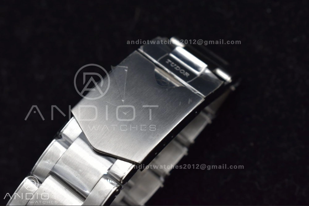 Packable Heritage Black Bay Red Bezel ZF 1:1 Best Edition on SS Bracelet A 1276