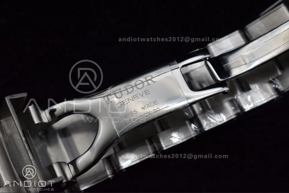 Packable Heritage Black Bay Red Bezel ZF 1:1 Best Edition on SS Bracelet A 1276