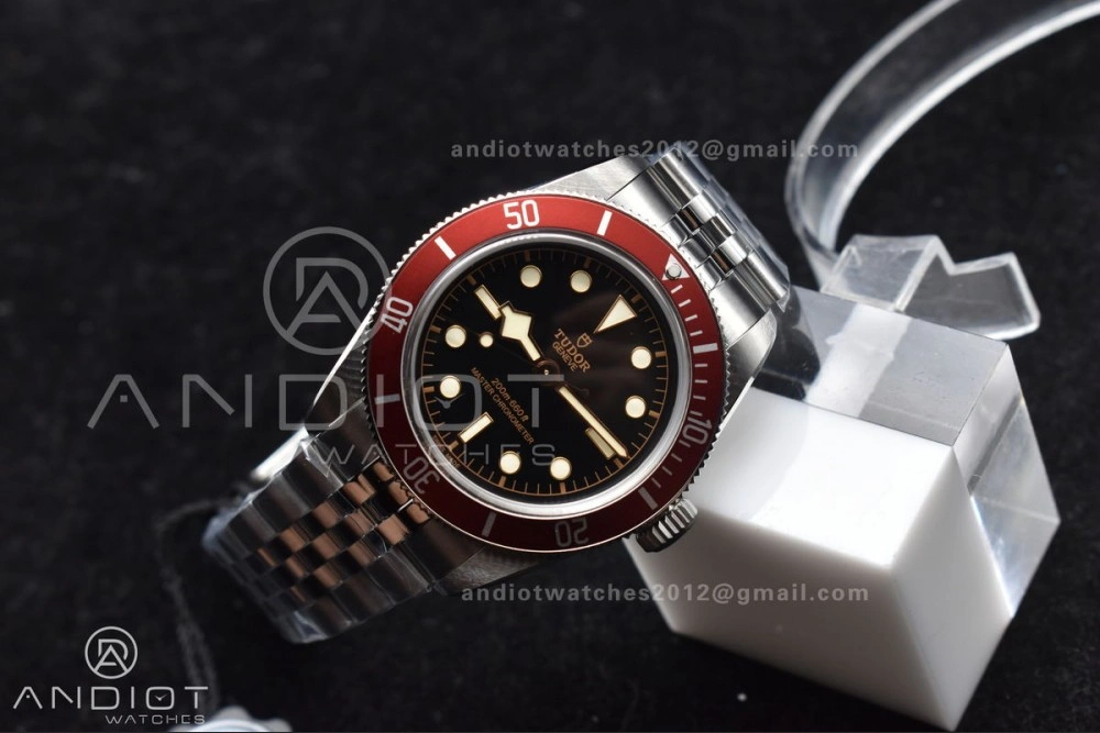 Breathable Heritage Black Bay Red Bezel ZF 1:1 Best Edition on SS Jubilee Bracelet A 1274