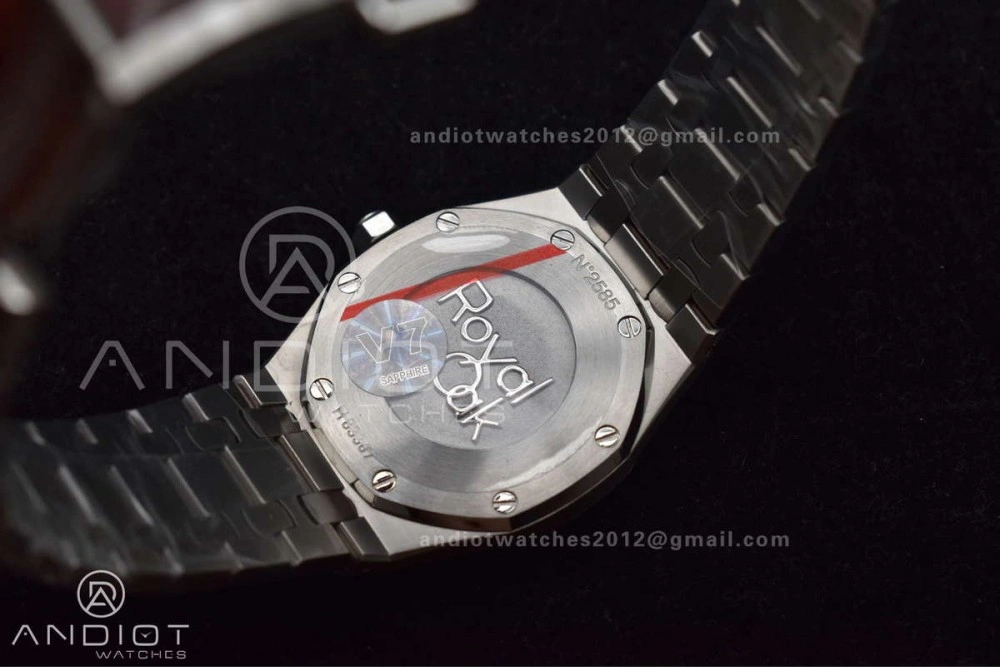 Lady Royal Oak 33mm 67651 SS V7F 1:1 Best Edition Black Textured Dial on SS Bracelet Ronda Quartz to AP Cal. Refined 109