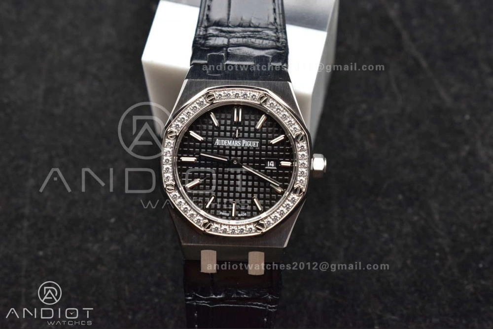 FastDry Lady Royal Oak 33mm 67651 SS Diamond Bezel V7F 1:1 Black Textured Dial On Stainless Strap Ronda Quartz 120