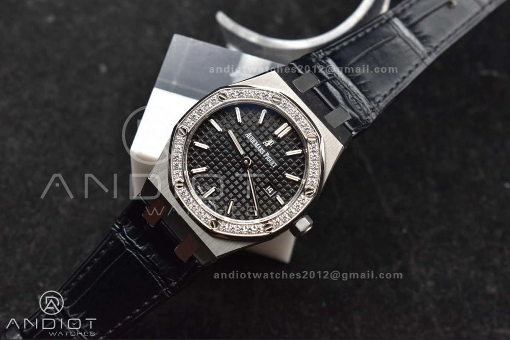 FastDry Lady Royal Oak 33mm 67651 SS Diamond Bezel V7F 1:1 Black Textured Dial On Stainless Strap Ronda Quartz 120