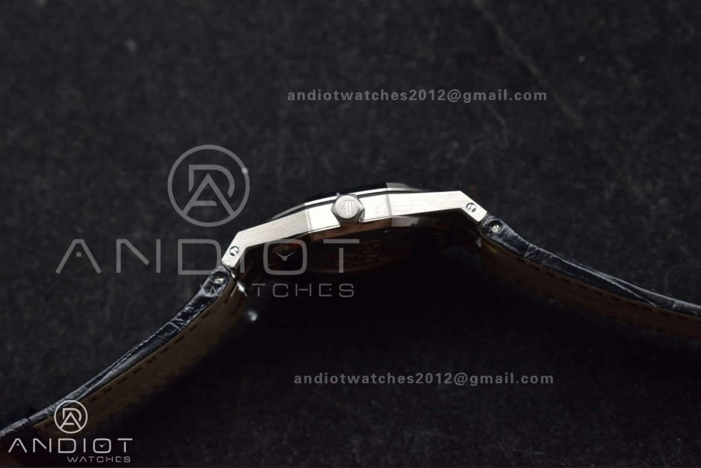 FastDry Lady Royal Oak 33mm 67651 SS Diamond Bezel V7F 1:1 Black Textured Dial On Stainless Strap Ronda Quartz 120