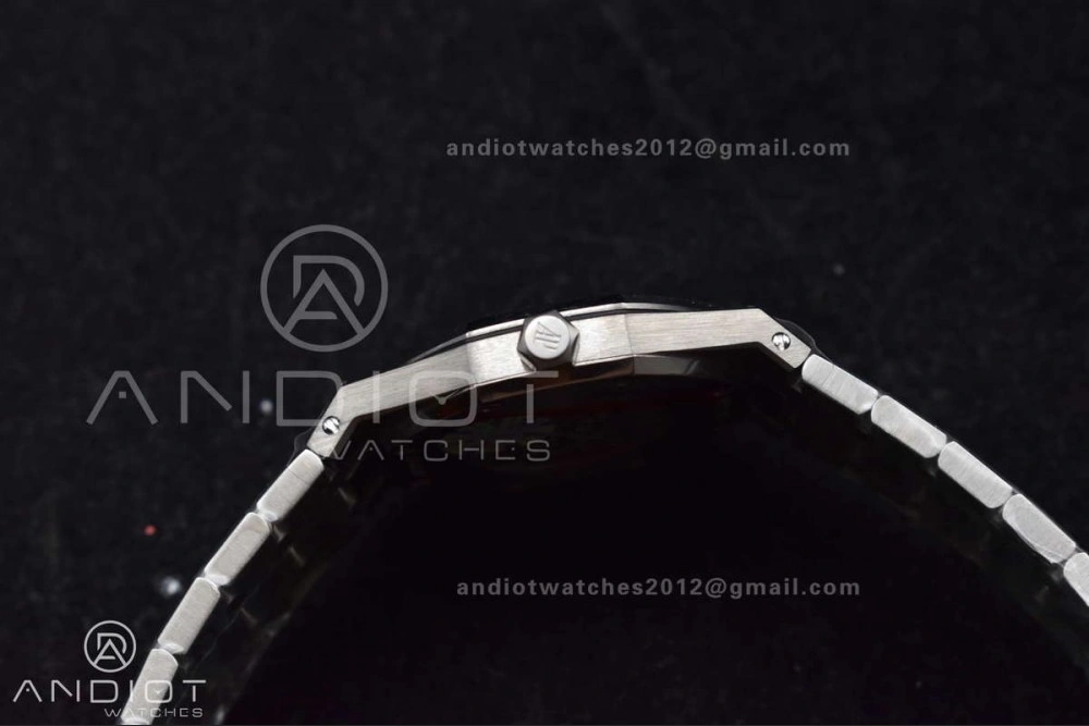 Lady Royal Oak 33mm 67651 SS Diamond Bezel V7F 1:1 White Textured Dial On Stainless Strap Ronda Quartz to AP Cal. Original 110