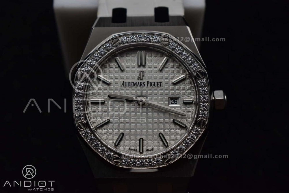 Lady Royal Oak 33mm 67651 SS Diamond Bezel V7F 1:1 White Textured Dial On White Croco Leather Strap Ronda Quartz to AP Cal. Sporty 101